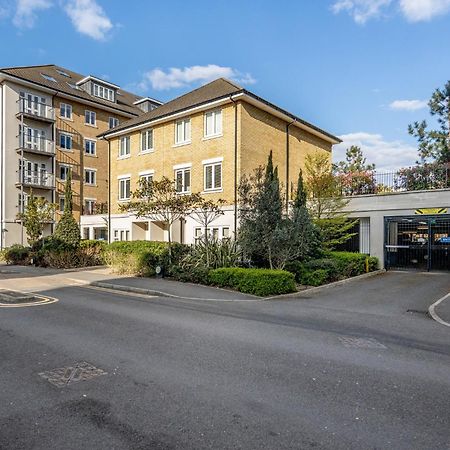 King Bed Manhattan Close To London Heathrow West Drayton (Middlesex) Exterior photo